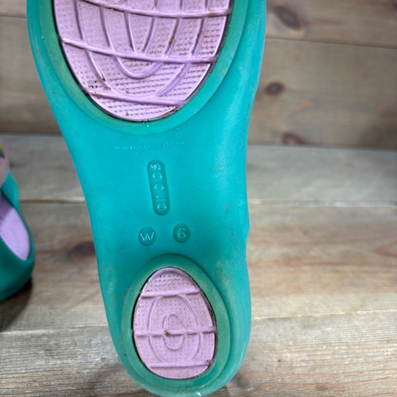 crocs isabella huarache womens size 6 shoes multicolor slip on work flats - Picture 9 of 10